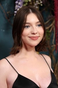 Alexa Swinton