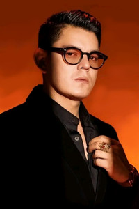 Profile of Richard Gutierrez