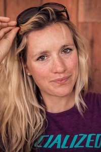 Profile of Hannah Barnes
