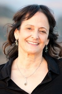 Profile of Lisa Pinero