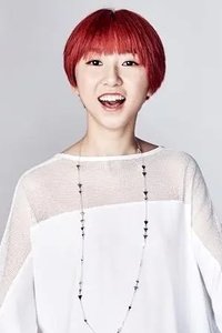 Profile of Ван Жуй