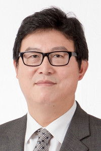 Profile of Pasuya Yao