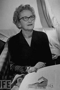 Profile of Hattie Carnegie