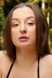 Profile of Amber Bloom