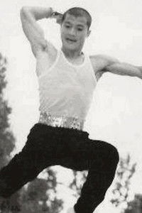 Profile of Hu Jian-Qiang