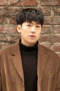 Profile of Син Чжин Ук