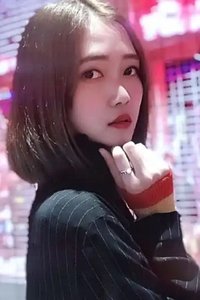 Profile of Deng Shu Yue