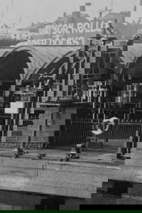 Round the Wirral with a Movie Camera