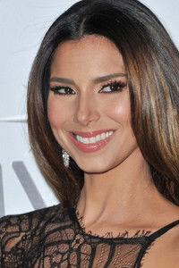 Profile of Roselyn Sánchez