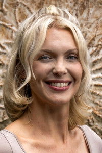 Profile of Micaëla Oeste