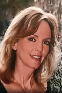 Profile of Cynthia Coury Lagow