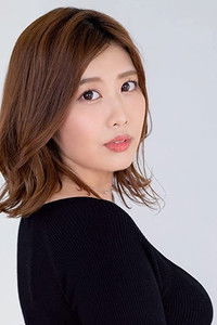 Profile of Ayumi Natsukawa