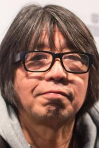 森達也