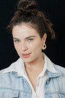 Profile of Isabela Melo