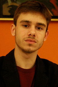 Profile of Julián Enriquez