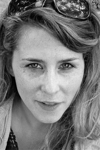 Profile of Claire Dix