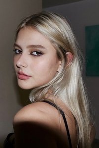 Profile of Laura Schadeck