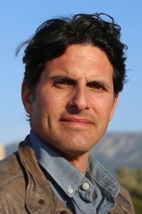 Profile of Darius Arya