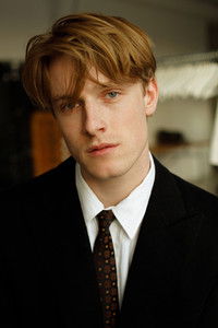 Profile of Louis Hofmann