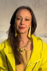 Profile of Camila Schmidt