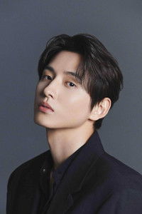 Profile of Kim Dong-kyu