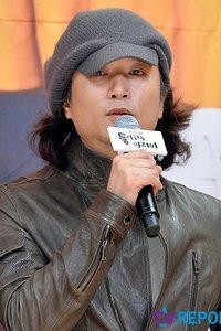 Profile of Shin Yoon-sub