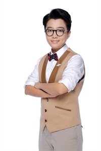 Profile of Qiu Chen