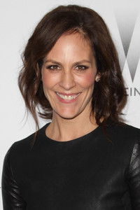 Profile of Annabeth Gish