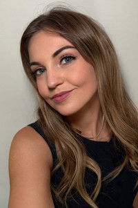 Profile of Celine Langeraert