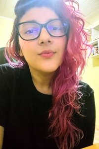 Profile of Thays Pantuza