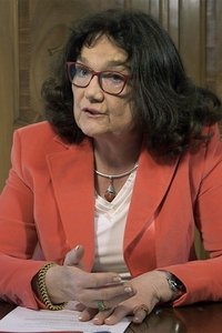 Profile of Evelyn Elsaesser