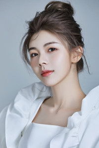 Profile of Cai Zijia