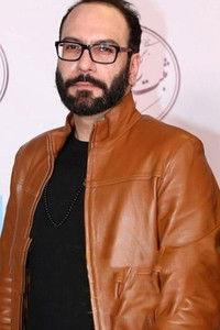 Profile of Yazdan Fotouhi