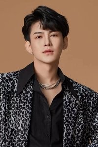 Profile of Li Zifeng