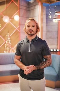 Profile of Miguel Vicente