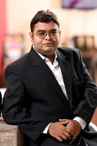 Profile of Niladri Roy