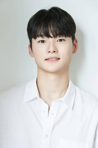 Profile of Hong Dong-geon