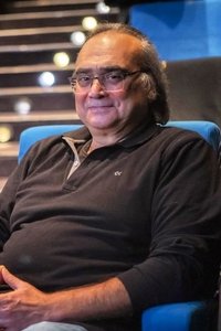 Profile of Paris Mouratidis