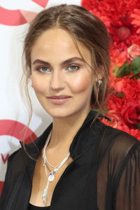 Profile of Elena Carrière