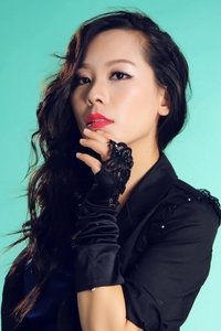 Profile of Shi Yufeng