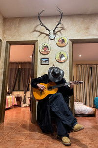 Profile of El Indio Marti