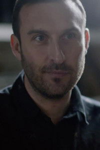 Profile of Simon Foster