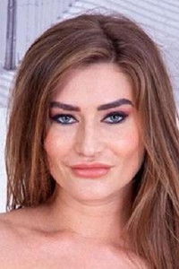 Profile of Sara Suetry