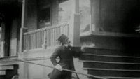 «Карниз для штор (1909)» — обои к фильму #1