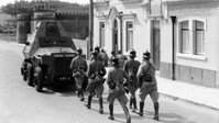 «Майская революция (1937)» — обои к фильму #2