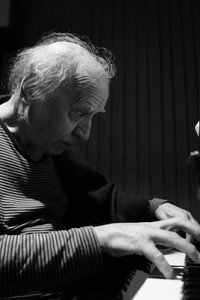 Постер фильма «В. Сильвестров (2020)» — (1 из 3)
