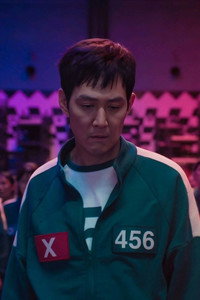 Постер сериала «Игра в кальмара (2021-2025)» — (3 из 393)