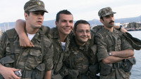 «Loufa kai parallagi: Seirines sto Aigaio (2005)» — обои к фильму #1