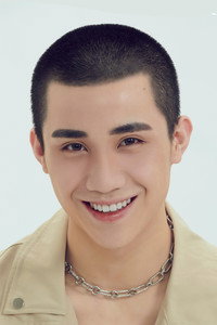 Tong Yilang