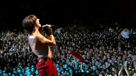 «Red Hot Chili Peppers: Live at Slane Castle (2003)» — обои к фильму #1